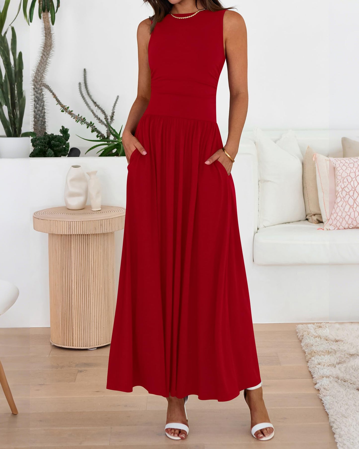 👑Hot Sale 49% OFF💃Women's Solid Color Sleeveless Waist Pleated Design Dress with Pockets