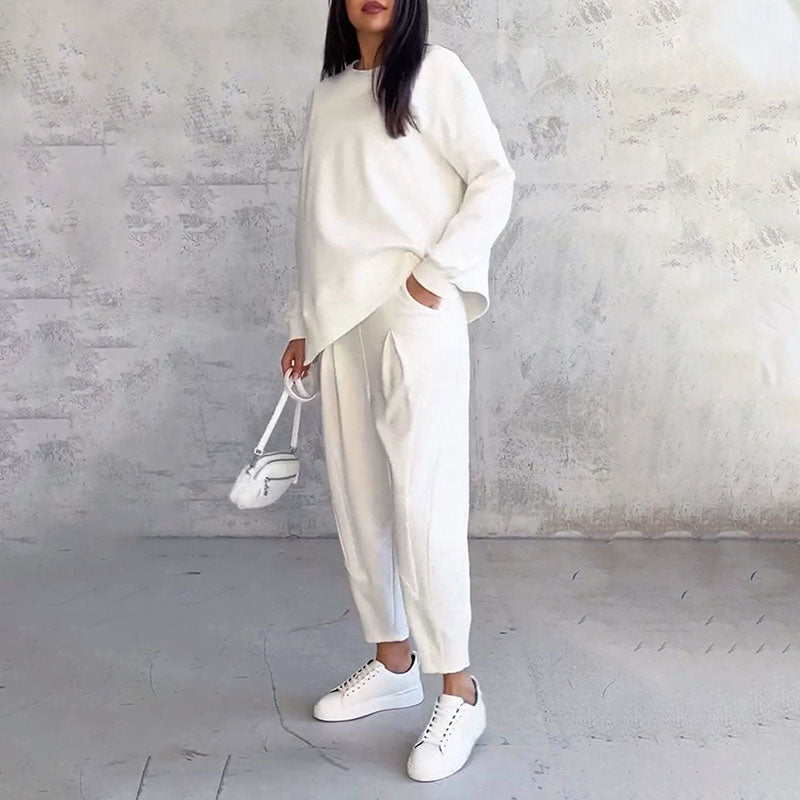 Round-Neck Long-Sleeved Top ＆ Pants 2-Piece Set | Wrinkle-Free & Breathable |