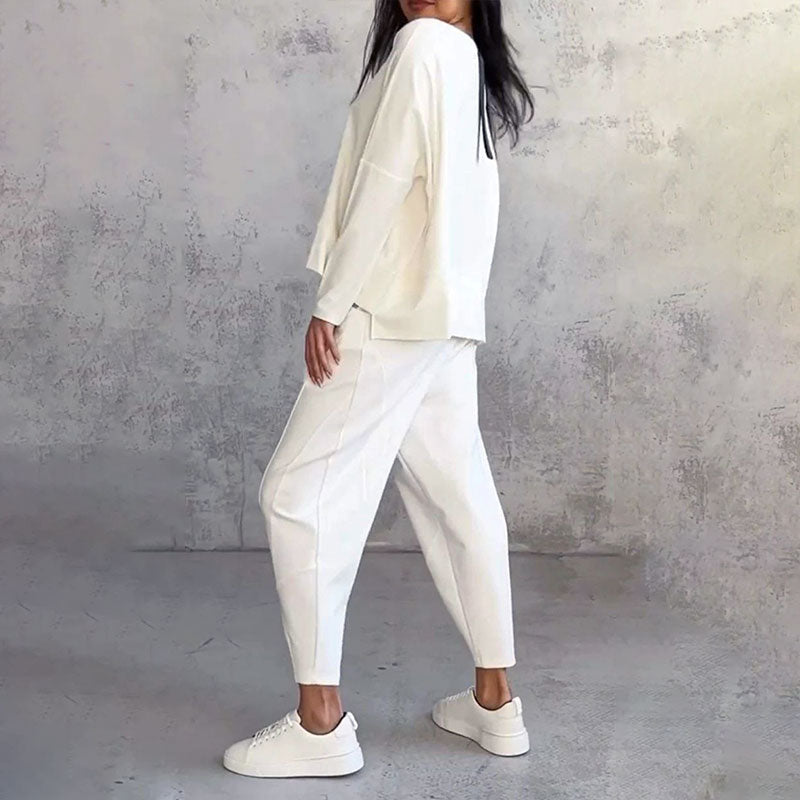 Round-Neck Long-Sleeved Top ＆ Pants 2-Piece Set | Wrinkle-Free & Breathable |