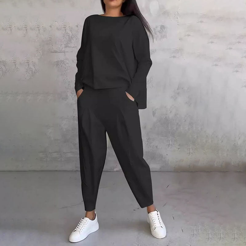 Round-Neck Long-Sleeved Top ＆ Pants 2-Piece Set | Wrinkle-Free & Breathable |