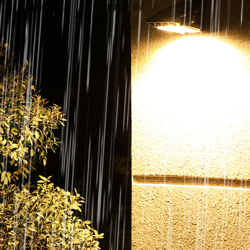 🌿 Solar Clip Light With Motion Sensor –🔥Buy 2 Get 1 Free! Perfect for gardens, balconies, and patios! 🏡✨