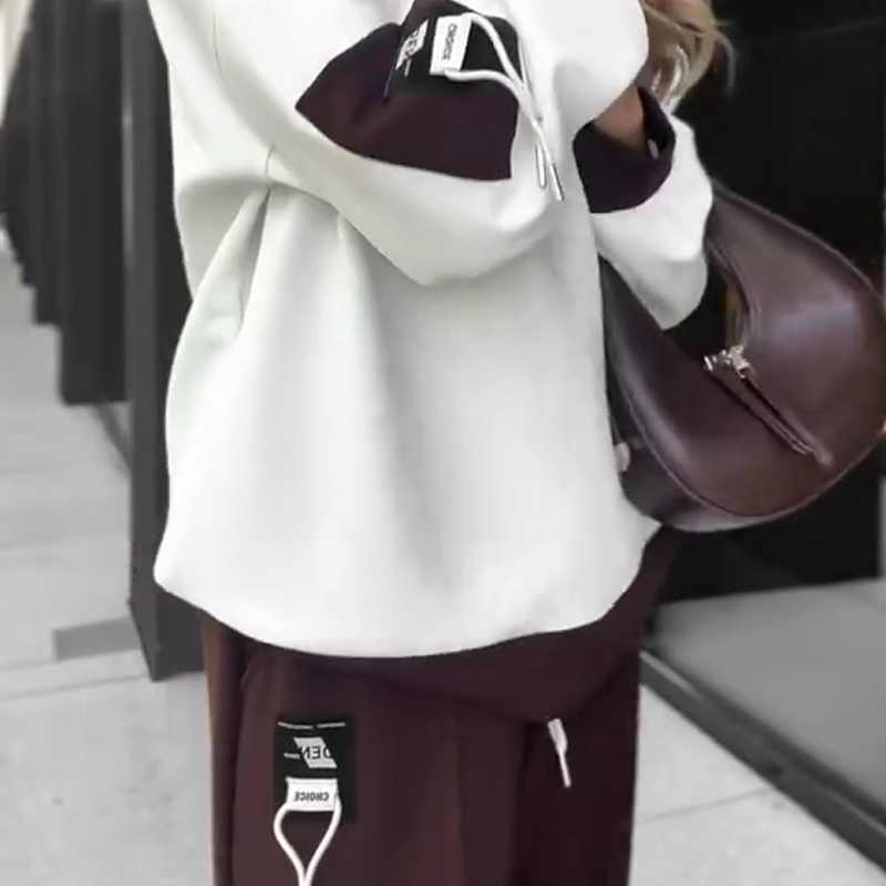 🔥Limited stock available 50% OFF🔥Color-Block Pullover Hoodie & Jogger Pants Set