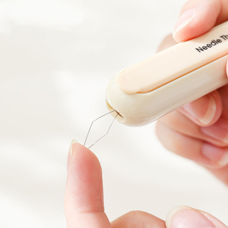 🔥Buy 1 Get 1 Free💥 2-in-1 Threading & Seam-Ripping Tool