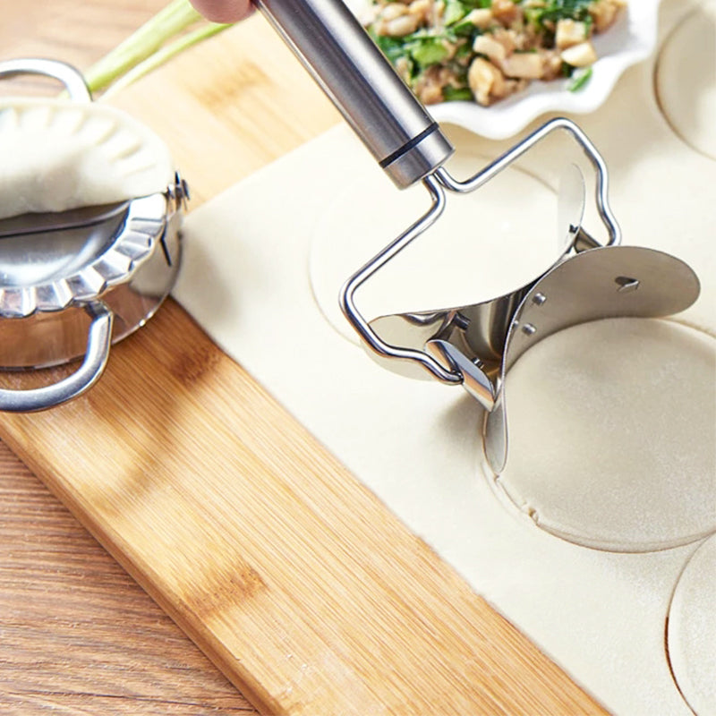 🥟 BUY 1 GET 1 FREE! 🔥 Stainless Steel Dumpling Wrapper Cutter – Sharp Precision Blade, Multi-Pastry Use & Easy Clean – Homemade Dumplings in Seconds ✨